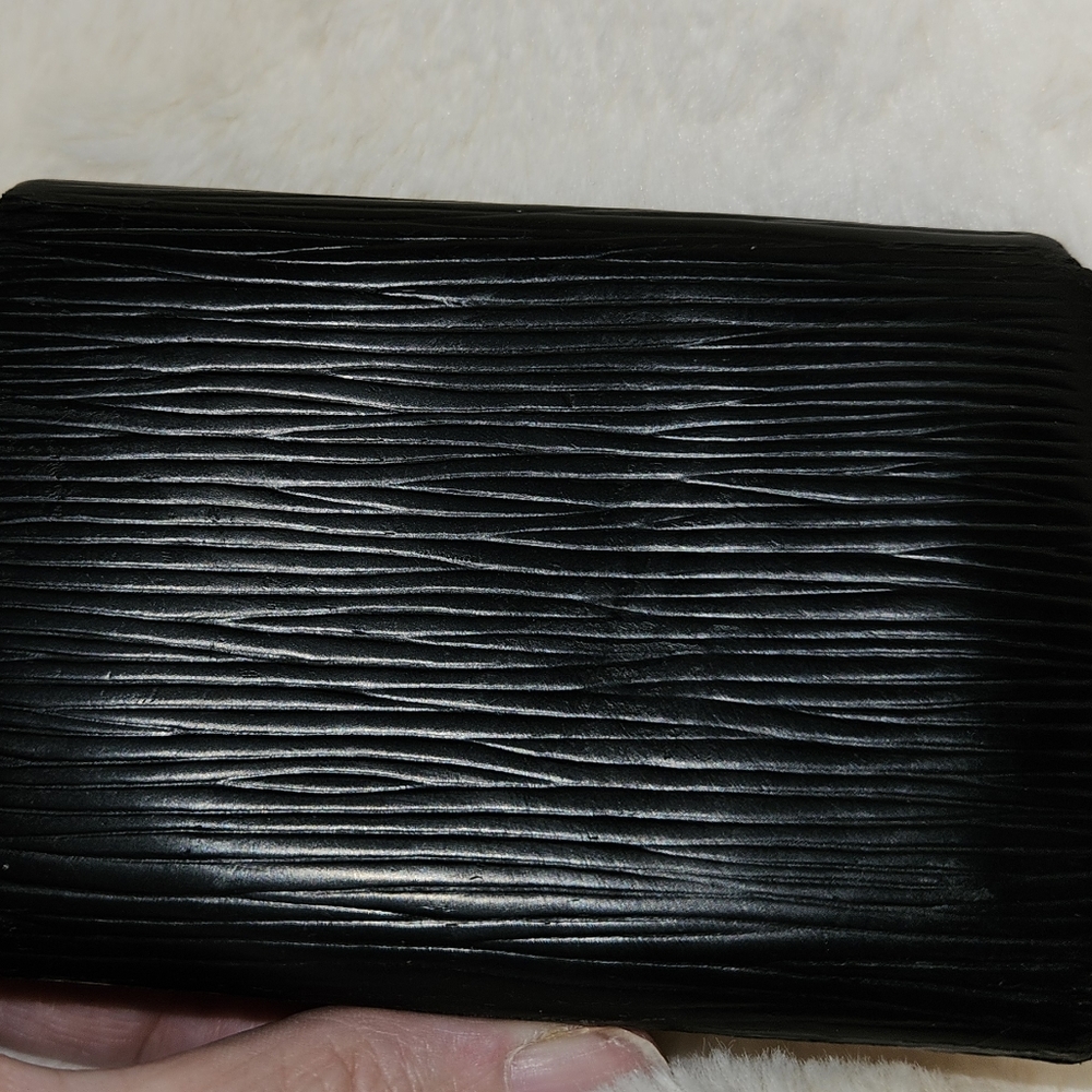 Louis Vuitton Sac D' Epaule GM Shoulder Bag in Noir Black Epi Leather COA plus.. - Picture 15 of 16